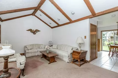 3 Maple St, Clark, NJ 07066 photo 4