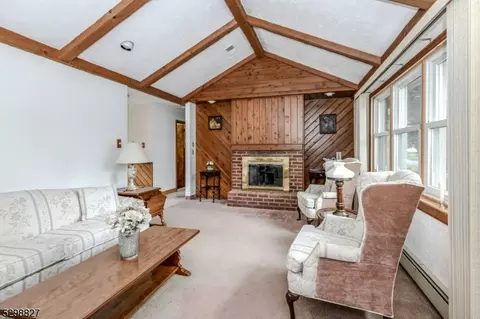 3 Maple St, Clark, NJ 07066 photo 6