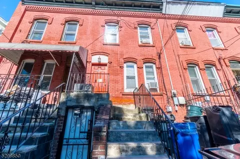 110 Summer Ave, Newark, NJ 07104