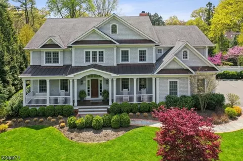 90 May Dr, Chatham Twp, NJ 07928