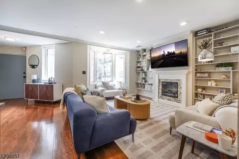 1108 Hudson St #2B, Hoboken, NJ 07030