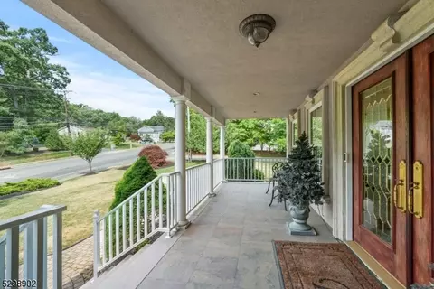 2 Karen Ct, Wayne, NJ 07470 photo 38