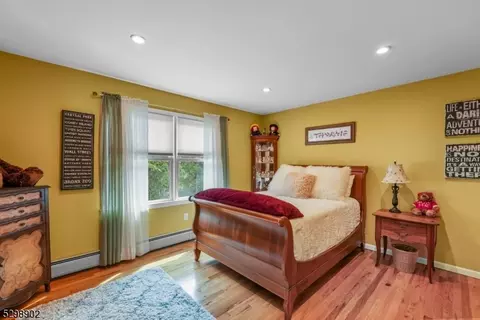 2 Karen Ct, Wayne, NJ 07470 photo 25