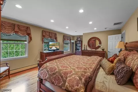 2 Karen Ct, Wayne, NJ 07470 photo 20