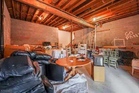 2 Karen Ct, Wayne, NJ 07470 photo 42