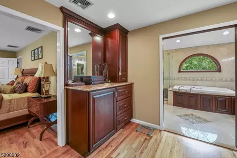 2 Karen Ct, Wayne, NJ 07470 photo 24