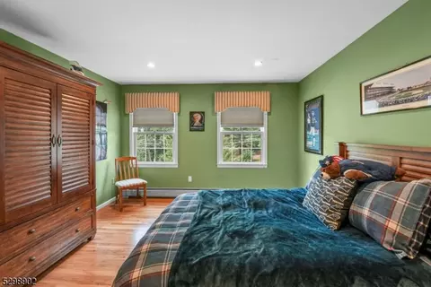 2 Karen Ct, Wayne, NJ 07470 photo 33
