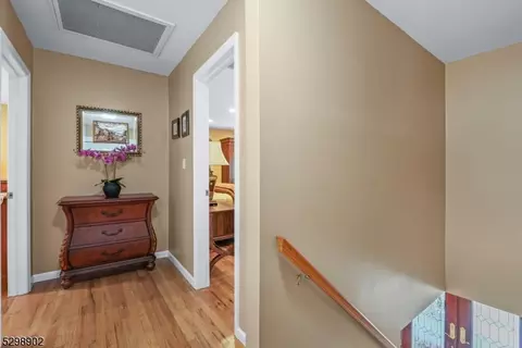 2 Karen Ct, Wayne, NJ 07470 photo 34