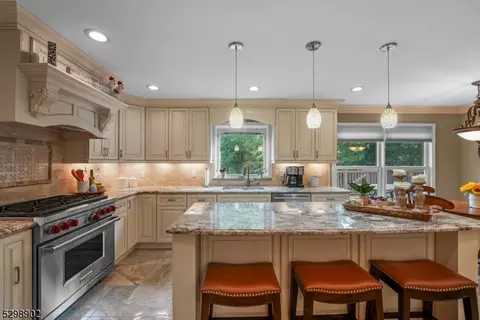 2 Karen Ct, Wayne, NJ 07470 photo 8