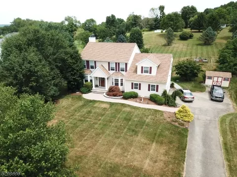40 David Dr, Frankford, NJ 07822