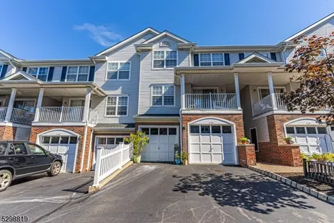 1106 Worthington Ct, Denville, NJ 07834