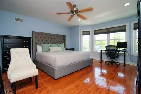 516 Centre St, Nutley, NJ 07110 photo 14