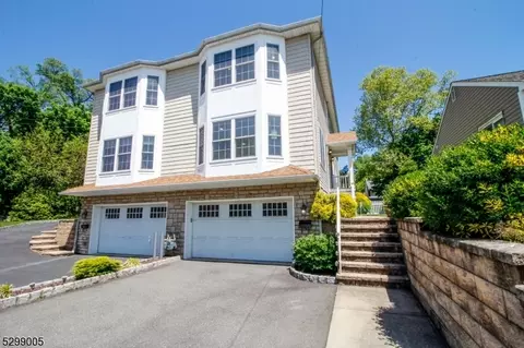 516 Centre St, Nutley, NJ 07110