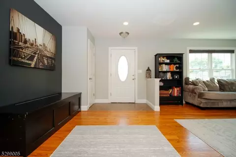 516 Centre St, Nutley, NJ 07110 photo 6