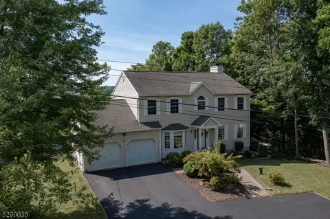 21 Hill St, Budd Lake, NJ 07828