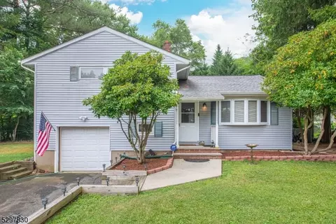 31 Dover Milton Rd, Jefferson, NJ 07438