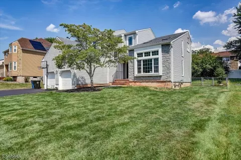 10 Pope Rd, Bridgewater, NJ 08807