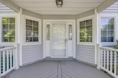 27 Davenport Rd, Montville, NJ 07045