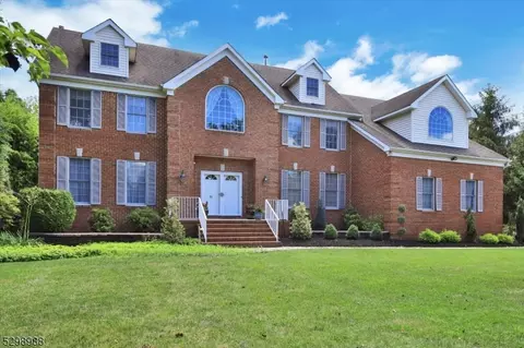 11 Hills Dr, Montgomery, NJ 08502