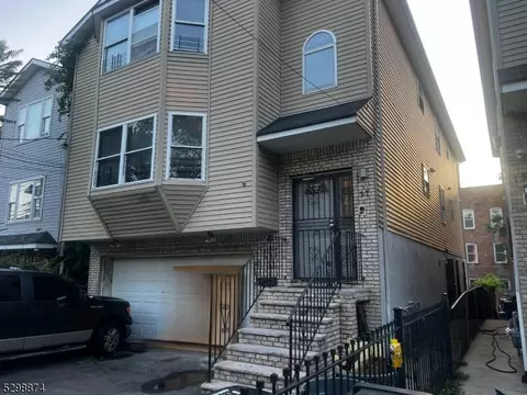 77 Sunset Ave, Newark, NJ 07106