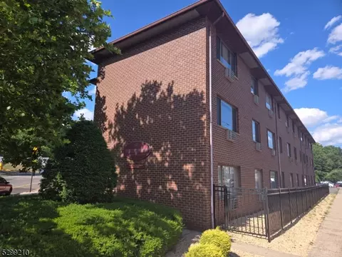 601 Davis Ave #3, Harrison, NJ 07029