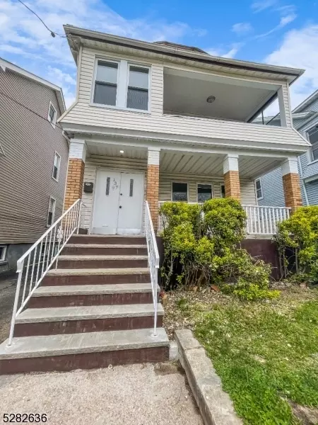 137 S Munn Ave, East Orange, NJ 07018
