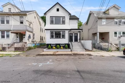 94 Sunset Ave, Newark, NJ 07106