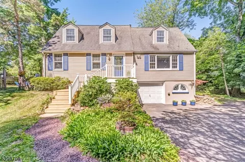 23 Hillcrest Rd, Warren, NJ 07059