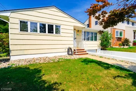 106 Edward St, Woodbridge Twp, NJ 08830