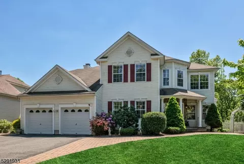 856 Ravine Rd, Jefferson, NJ 07849
