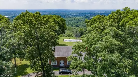 1846 Mountain Top Rd, Bridgewater, NJ 08807