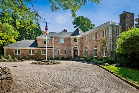 5 Abbington Way, Mendham Twp, NJ 07960