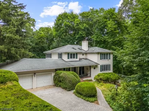441 Hawthorne Pl, Ridgewood, NJ 07450
