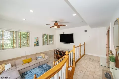 801 Pascack Rd, Paramus, NJ 07652 photo 24