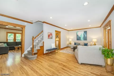 801 Pascack Rd, Paramus, NJ 07652 photo 5