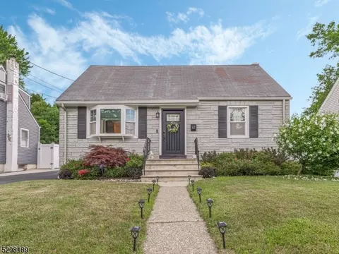 42 Oak St, Lincoln Park, NJ 07035