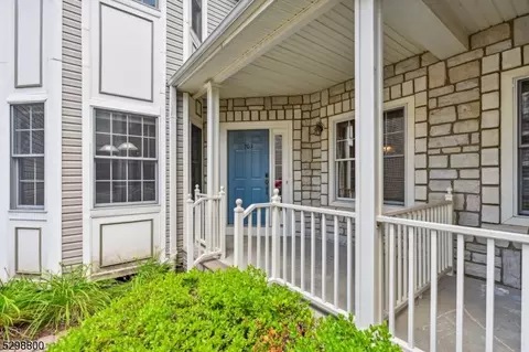 703 Binghampton Ln, Livingston, NJ 07039