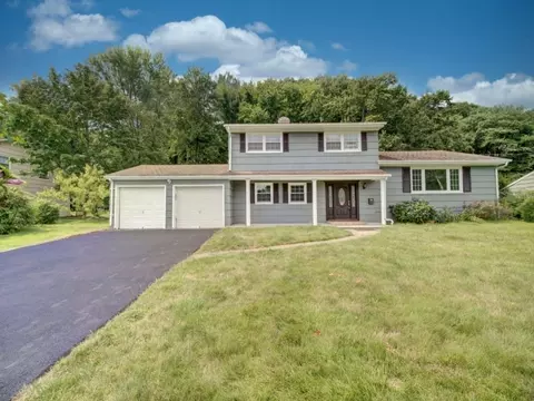 18 Trojan Ave, Parsippany-troy Hills Twp, NJ 07054