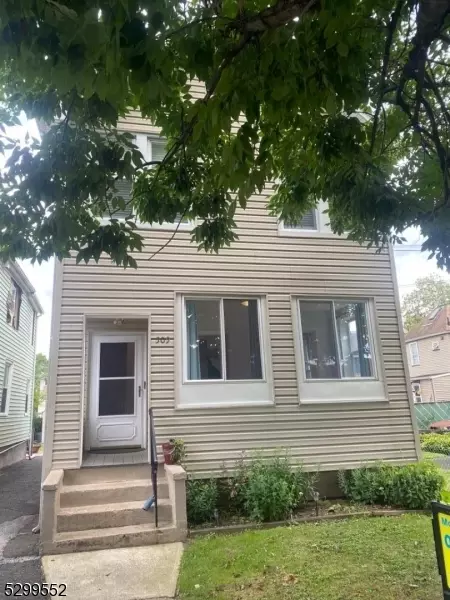 509 Roosevelt St, Roselle Park, NJ 07204