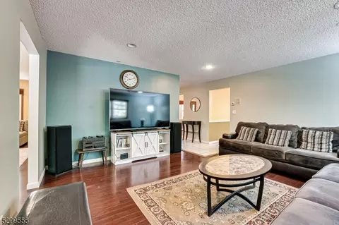 5 Hazel Ave, Edison, NJ 08820 photo 10