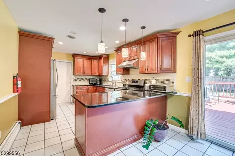 5 Hazel Ave, Edison, NJ 08820 photo 14