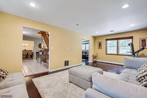 5 Hazel Ave, Edison, NJ 08820 photo 7