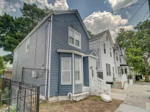 295 Rose St, Newark, NJ 07108