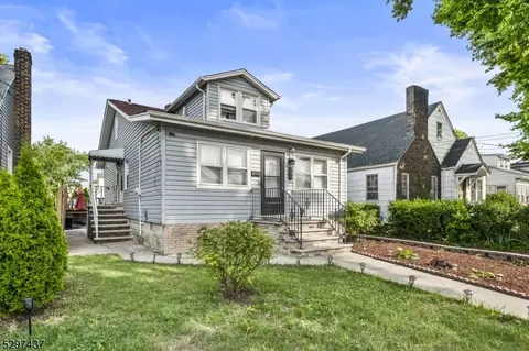 32 Ligham St, Belleville, NJ 07109