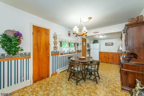 12 Lenape Trl, Wayne, NJ 07470 photo 8