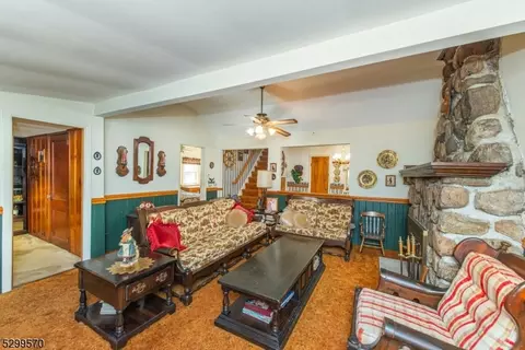 12 Lenape Trl, Wayne, NJ 07470 photo 5