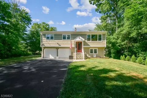 34 Beech St, Stanhope, NJ 07874 photo 1