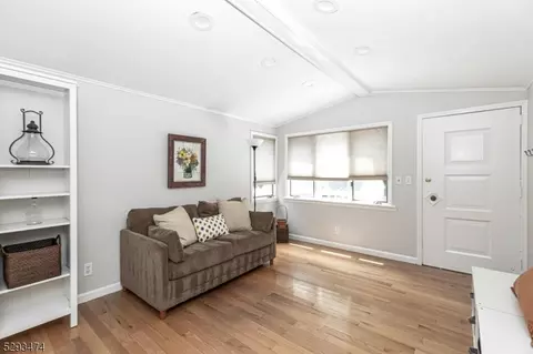253 Hillside Ave, Springfield, NJ 07081 photo 11