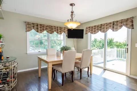 36 Fox Boro Rd, Wayne, NJ 07470 photo 12