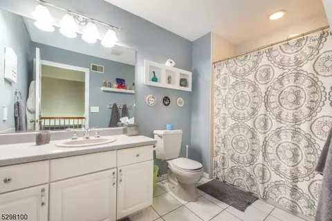 36 Fox Boro Rd, Wayne, NJ 07470 photo 30
